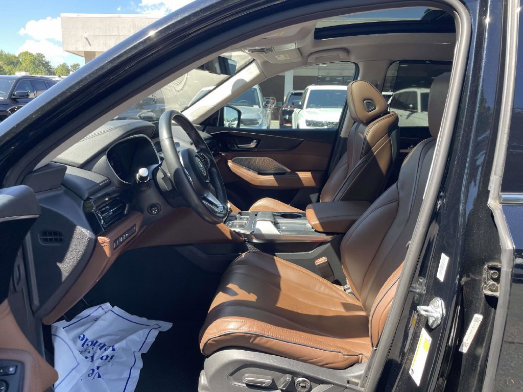 Used 2023 Acura MDX w/ Advance Package AWD/4WD image 27