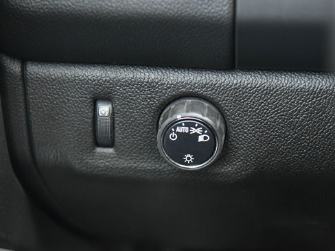 Used 2021 Chevrolet Colorado LT w/ Fleet Safety Package image 29