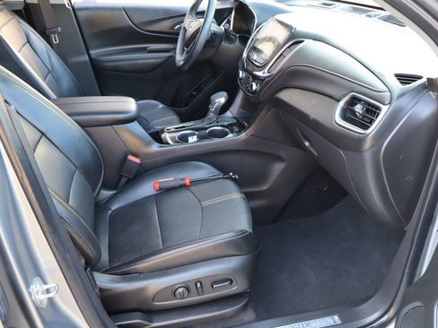 Used 2023 Chevrolet Equinox Premier FWD image 16