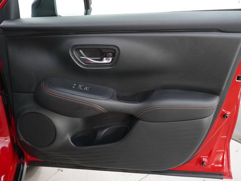 Used 2024 Honda HR-V Sport image 11