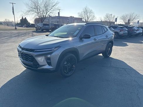 New 2026 Chevrolet Trax ACTIV w/ Driver Confidence Package FWD image 3