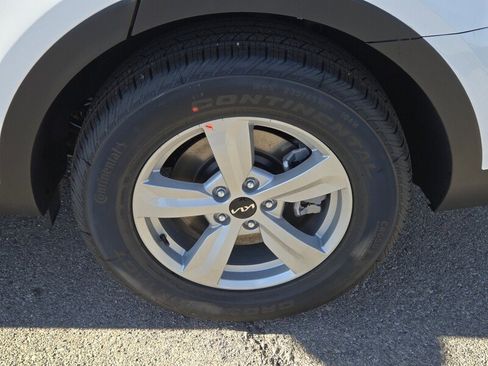 New 2026 Kia Sorento LX FWD image 5