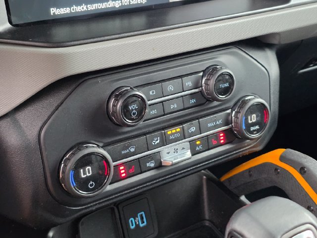 Used 2023 Ford Bronco Badlands AWD/4WD image 32