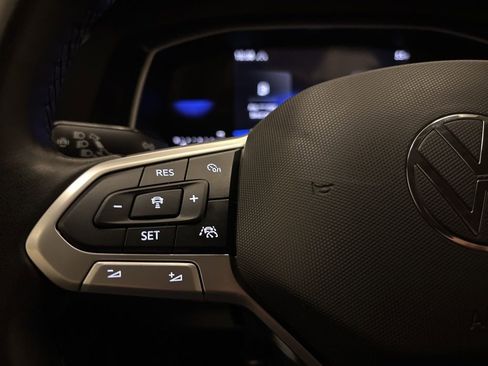 Used 2024 Volkswagen Jetta SE image 16