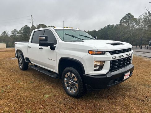 Used 2023 Chevrolet Silverado 2500 Custom w/ Custom Convenience Package image 8