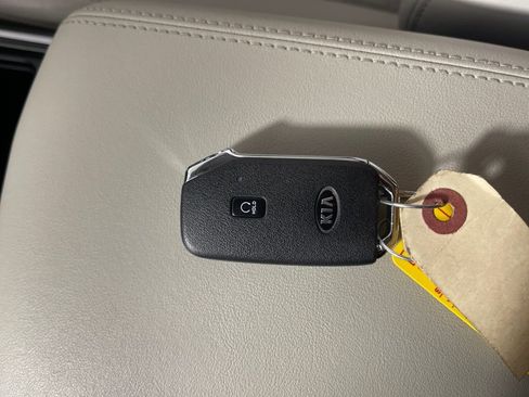 Used 2023 Kia Sorento EX image 26