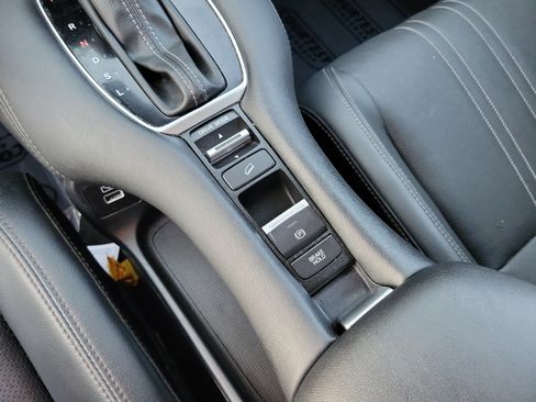 Certified 2023 Honda HR-V EX-L image 23