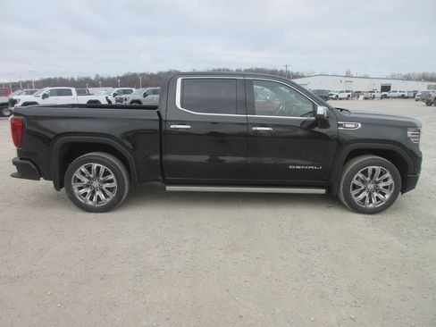 New 2026 GMC Sierra 1500 Denali image 3