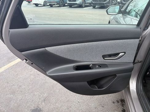 Used 2021 Hyundai Elantra Limited w/ Cargo Package image 20