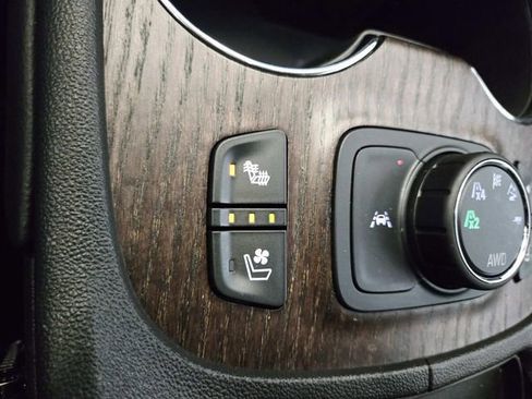 Certified 2023 GMC Acadia Denali w/ Black Diamond Edition image 30