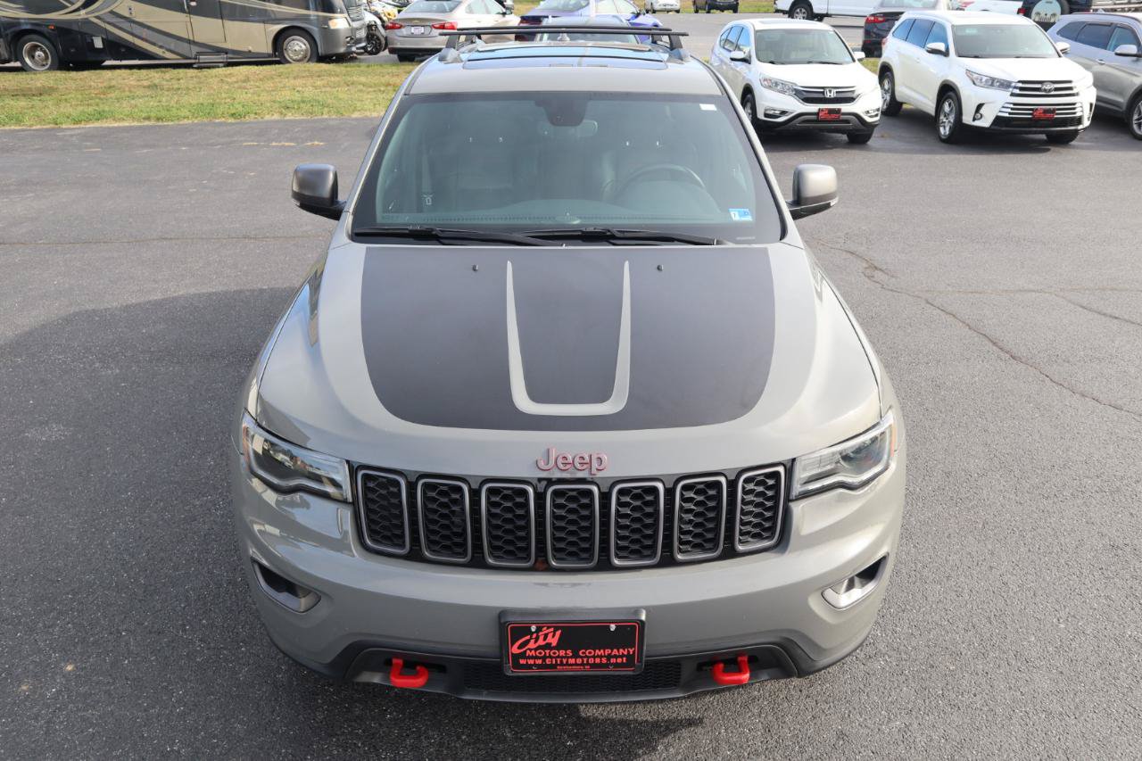 Used 2021 Jeep Grand Cherokee Trailhawk w/ Trailhawk Luxury Group AWD/4WD image 4