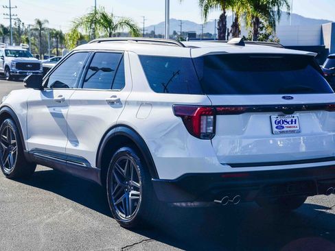 Used 2025 Ford Explorer ST w/ Sun And Sound Package image 6