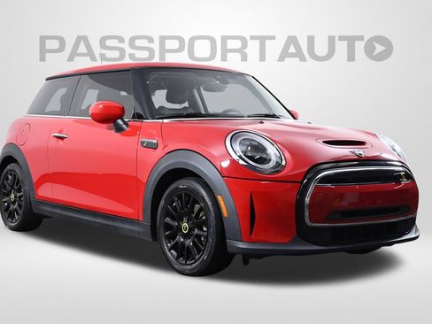 Certified 2023 MINI Cooper SE image 3