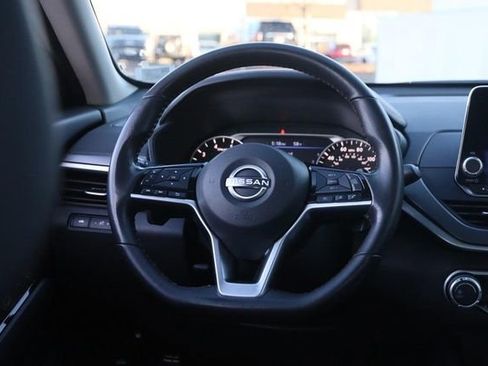 Certified 2024 Nissan Altima 2.5 SR FWD image 25