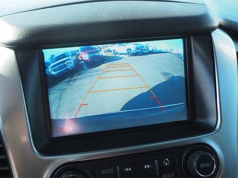 Used 2017 Chevrolet Suburban Premier image 25