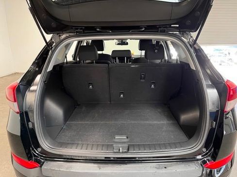 Used 2017 Hyundai Tucson SE FWD image 16