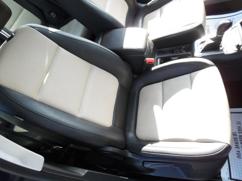 Used 2016 Volkswagen Tiguan S image 22