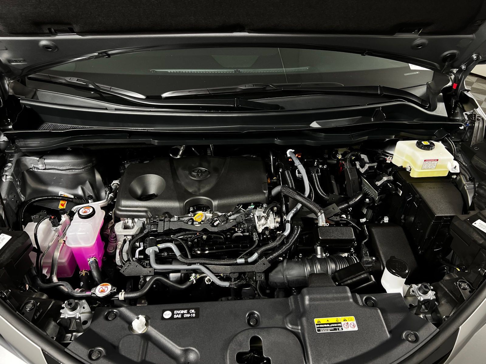 Used 2026 Toyota Sienna Limited FWD image 9
