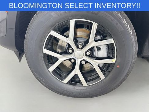 New 2025 Jeep Grand Cherokee Limited image 31