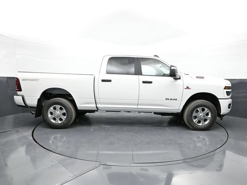 New 2026 RAM 2500 Big Horn AWD/4WD image 22