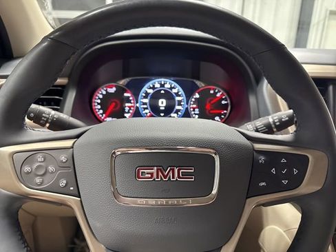 Used 2023 GMC Acadia Denali w/ Denali Ultimate Package FWD image 14