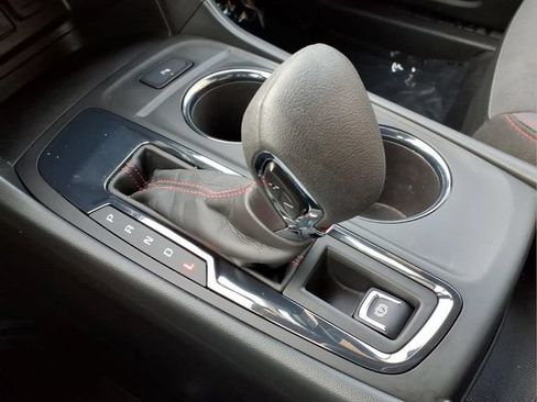 Used 2024 Chevrolet Equinox RS FWD image 22