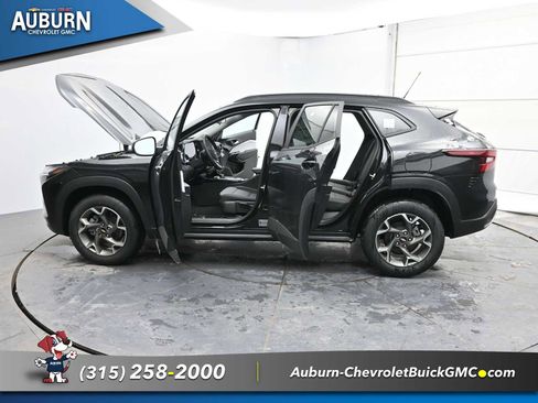 New 2026 Chevrolet Trax LT w/ LT Convenience Package image 36