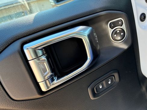 New 2025 Jeep Wrangler Rubicon image 11