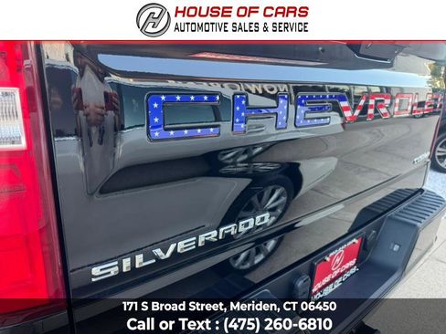 Used 2019 Chevrolet Silverado 1500 Custom Trail Boss w/ Custom Convenience Package image 16
