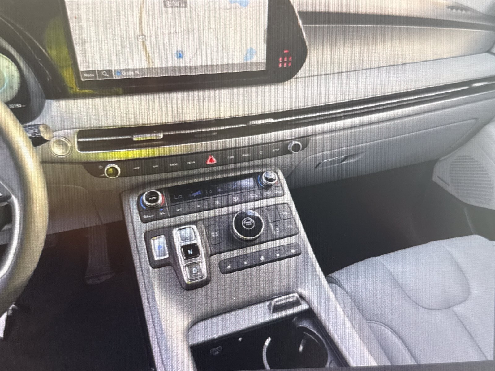 Used 2024 Hyundai Palisade SEL FWD image 12
