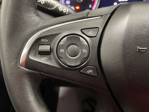 Used 2020 Buick Enclave Essence AWD/4WD image 6