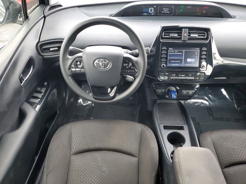 Used 2020 Toyota Prius LE image 16