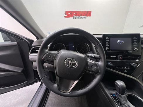 Certified 2022 Toyota Camry SE w/ Convenience Package image 14