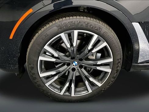 Used 2022 BMW X7 xDrive40i w/ Executive Package AWD/4WD image 32