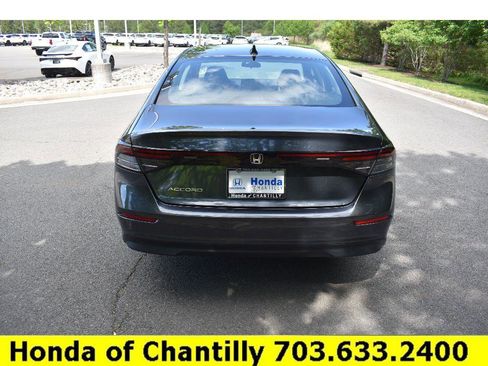 Certified 2025 Honda Accord SE image 6