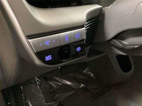 Certified 2024 Hyundai Ioniq 5 SEL RWD image 25