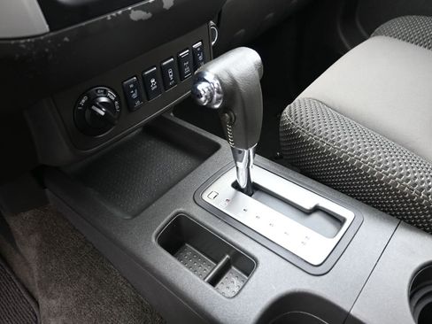 Used 2015 Nissan Frontier PRO-4X image 14