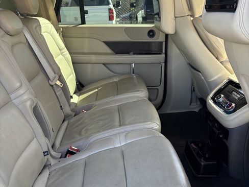 Used 2020 Lincoln Navigator Reserve w/ Equipment Group 201A Reserve image 21