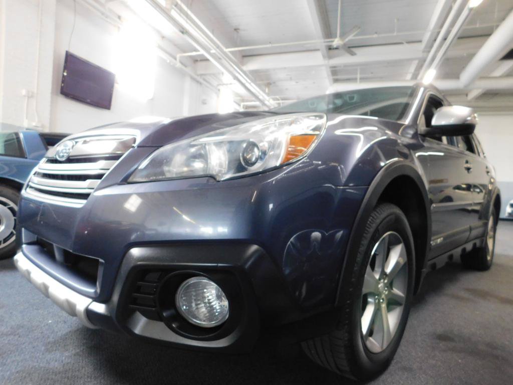 Used 2014 Subaru Outback 2.5i Limited AWD/4WD image 7
