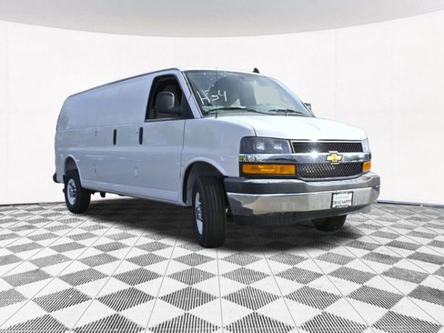 New 2025 Chevrolet Express 2500 Work Van w/ Driver Convenience Package image 12