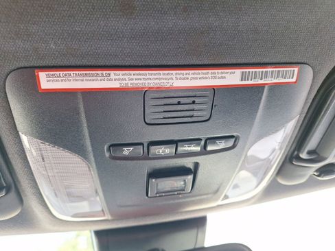 Used 2021 Toyota Corolla SE FWD image 28
