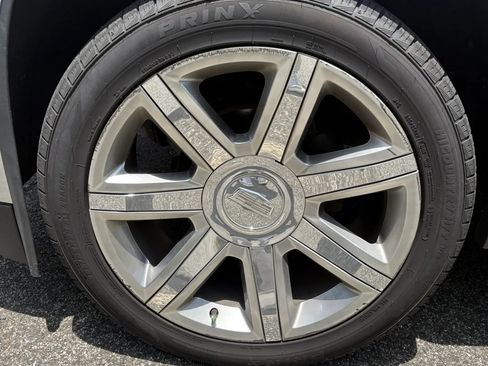 Used 2020 Cadillac Escalade ESV Luxury AWD/4WD image 12