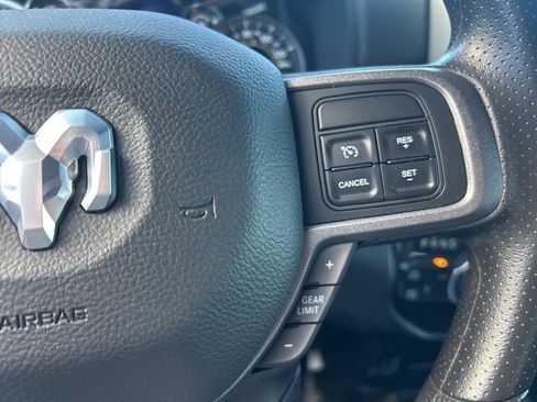 Used 2022 RAM 2500 Tradesman w/ Chrome Appearance Group image 29