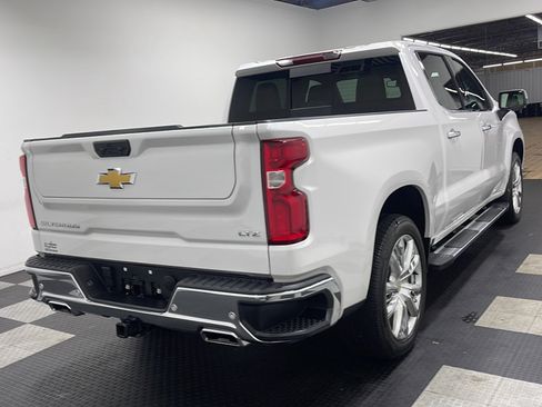 Used 2025 Chevrolet Silverado 1500 LTZ AWD/4WD image 18
