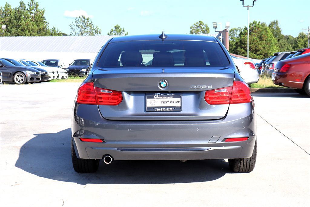 Used 2014 BMW 328d Sedan RWD image 6