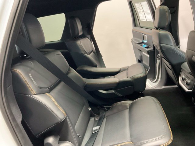 Used 2025 Ford Expedition Tremor AWD/4WD image 27