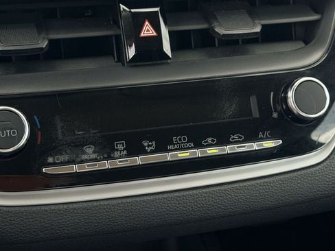 Used 2024 Toyota Corolla LE FWD image 17