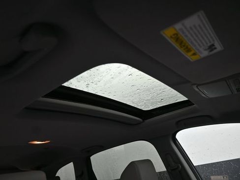 Used 2018 Honda CR-V EX-L image 11