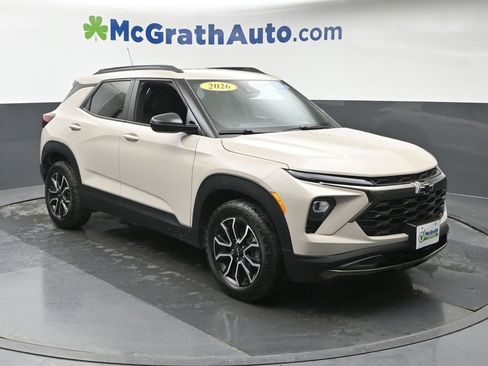 Used 2026 Chevrolet TrailBlazer ACTIV w/ Convenience Package FWD image 2