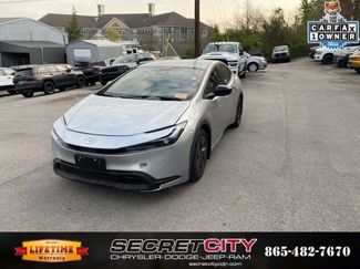 Used 2025 Toyota Prius LE video 1